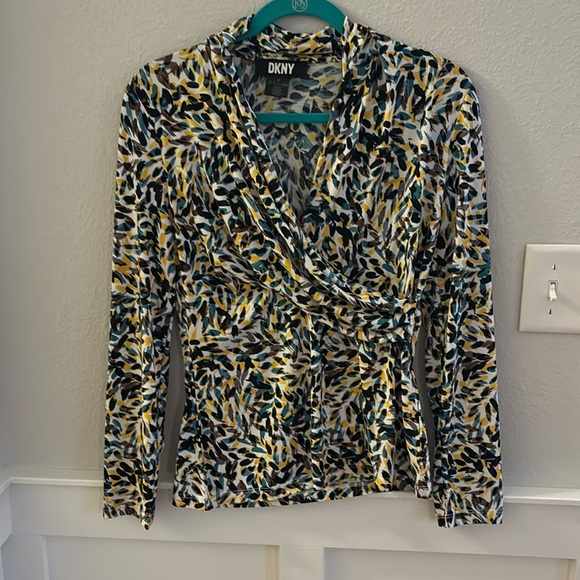 Dkny Tops - DKNY Top Size S
